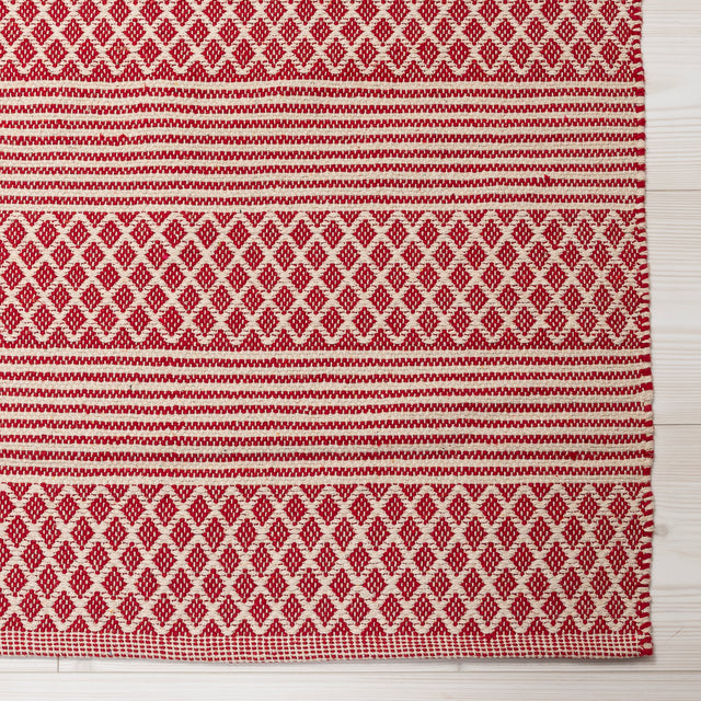 Lucia Red