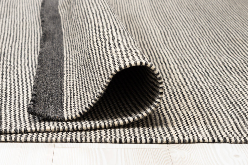 New Trend hiilenvärinen